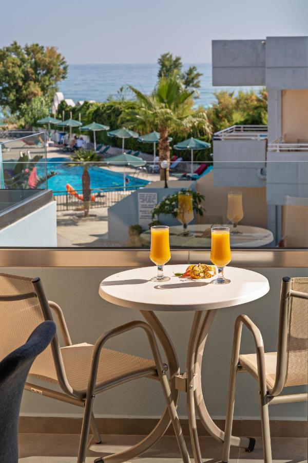 Hotel Kathrin Beach Adelianos Kampos Esterno foto