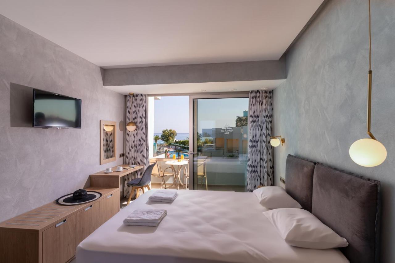 Hotel Kathrin Beach Adelianos Kampos Esterno foto