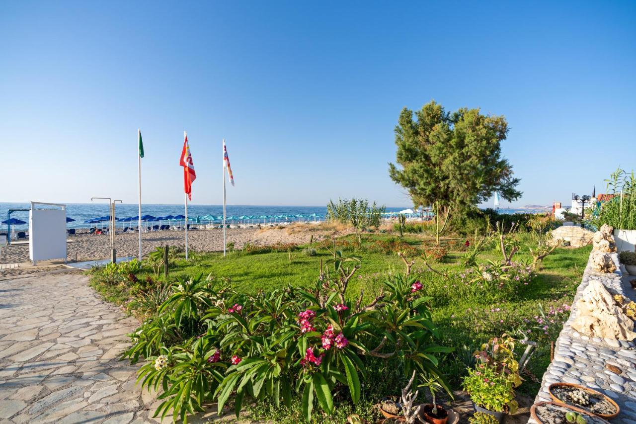 Hotel Kathrin Beach Adelianos Kampos Esterno foto