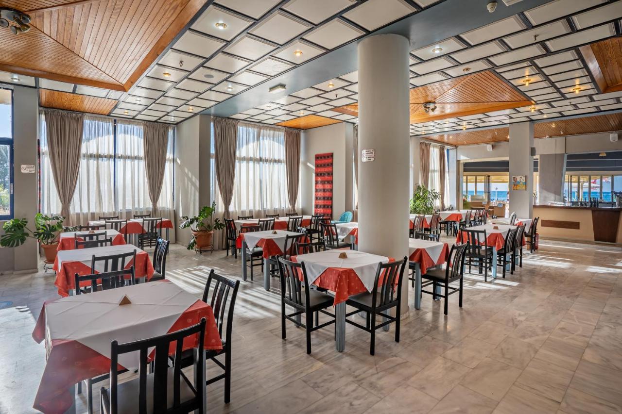 Hotel Kathrin Beach Adelianos Kampos Esterno foto