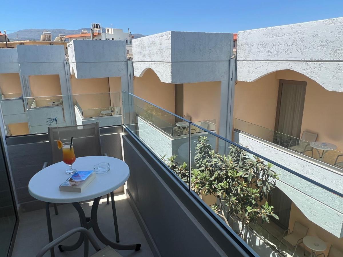 Hotel Kathrin Beach Adelianos Kampos Esterno foto